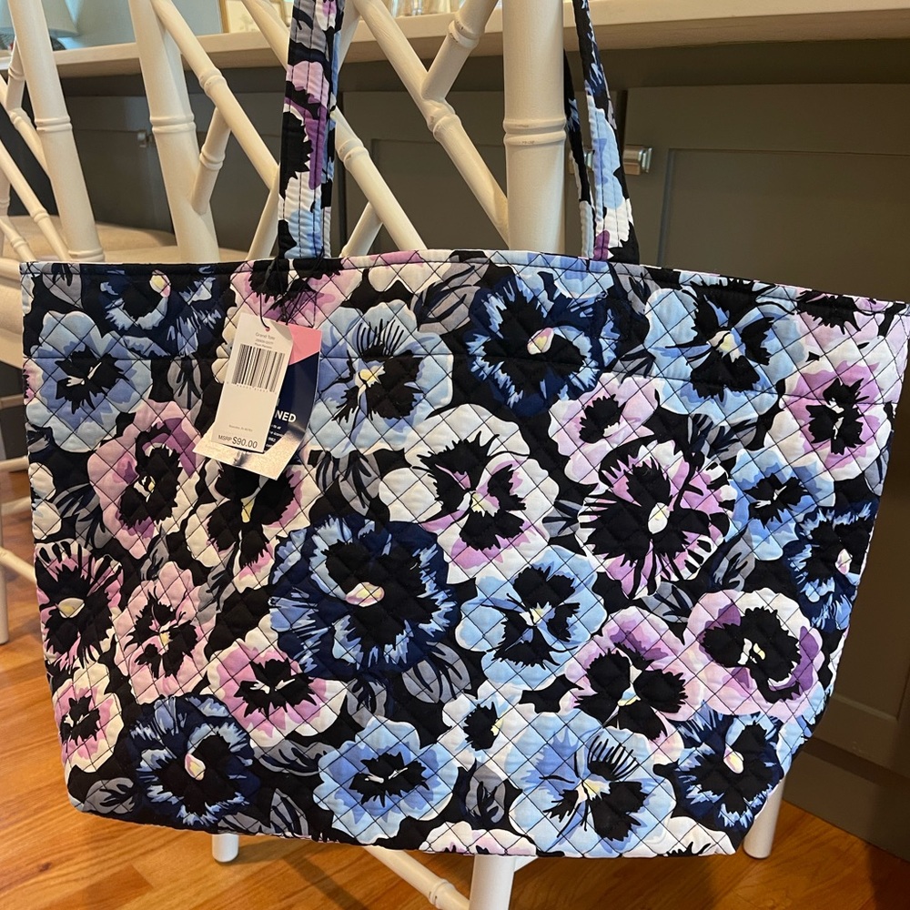 Vera Bradley Grand Tote | Plum Pansies | NWT
